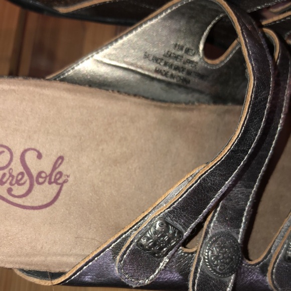 Pure Sole Ladies Metallic Leather 9 1/2 W Sandal - Picture 3 of 9